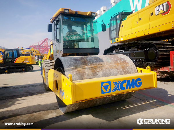1 Unit XCMG XS143H Road Roller