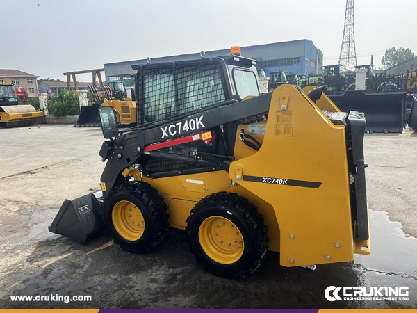 Belarus - 1 Unit XCMG XC740K Skid Steer Loader & 1 Unit XC870K Backhoe Loader and Attachments