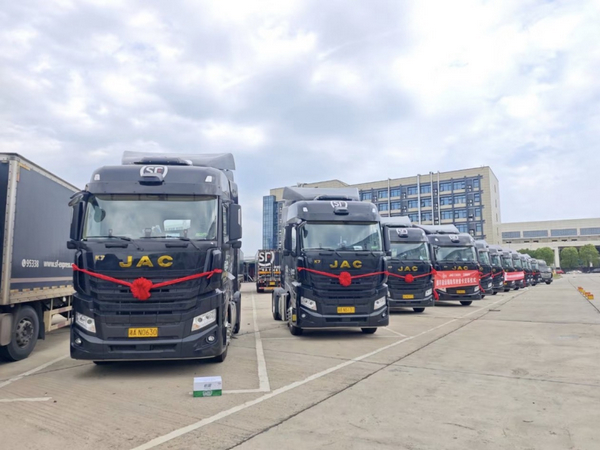 Supported by Cummins M13, K7 Heavy Duty Truck Empowers SF Logistics