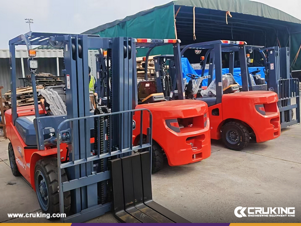 Philippines - 6 Units HELI CPCD30 Forklift & 1 Unit HELI CPCD50 Forklift