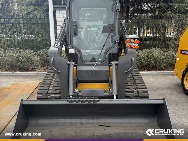 Belarus - 2 Units XCMG XC7-TV12 Skid Steer Loader & 2 Unit Grass Cutting Machine