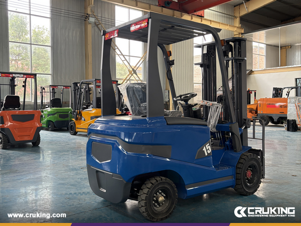 Australia - 1 Unit HELI CPD38-A7LIH4-S Electric Forklift & HUAYA CPD15 Electric Forklift